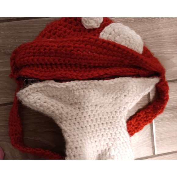 Handmade Crochet Mushroom Shoulder Bag, Red & White, Zip  Handmade Crochet Mushroom Shoulder Bag, Red & White, Zip Closure, Festival Boho